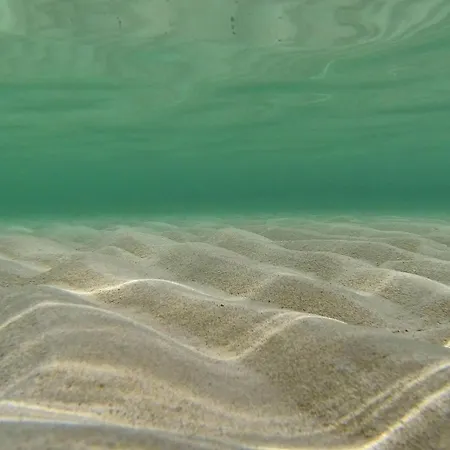 בית נופש 4 Bedroom Awesome In