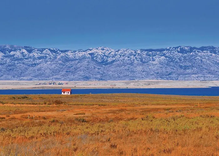 4 Bedroom Awesome In * פריבלאקה