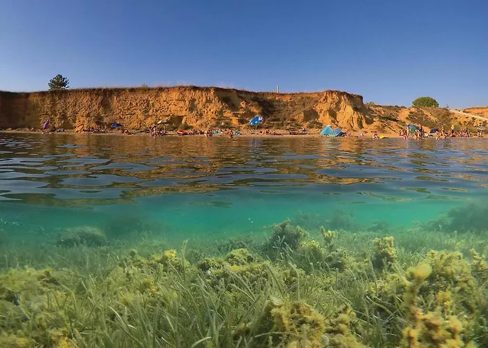 4 Bedroom Awesome In בית נופש *