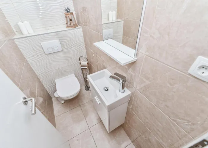 4 Bedroom Awesome In * פריבלאקה